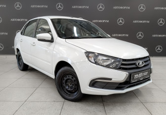 Подержанный автомобиль LADA (ВАЗ) Granta Sedan 2023 года (3 фото)