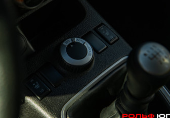 Подержанный автомобиль Nissan X-Trail 2012 года (13 фото)