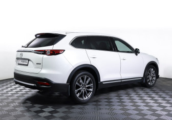 Подержанный автомобиль Mazda CX-9 2018 года (5 фото)