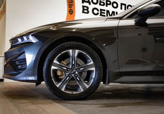 Подержанный автомобиль Kia K5 2021 года (35 фото)