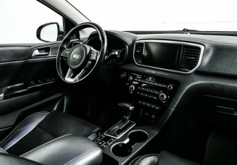Подержанный автомобиль Kia Sportage 2018 года (5 фото)
