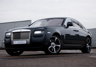 Подержанный автомобиль Rolls-Royce Ghost 2010 года (2 фото)