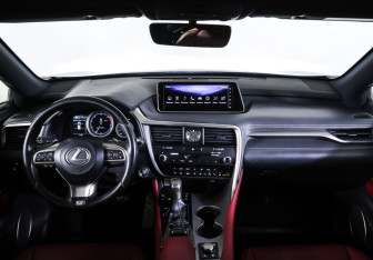 Подержанный автомобиль Lexus RX 2017 года (14 фото)