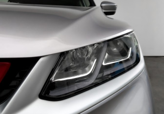 Подержанный автомобиль Geely Coolray 2023 года (17 фото)