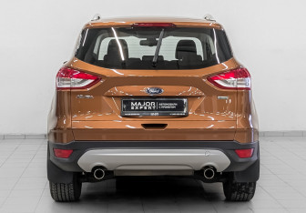 Подержанный автомобиль Ford Kuga 2013 года (6 фото)