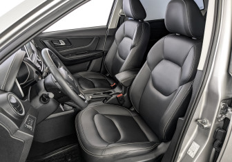 Подержанный автомобиль FAW Besturn X40 2021 года (20 фото)