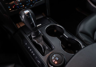 Подержанный автомобиль Ford Explorer 2019 года (13 фото)