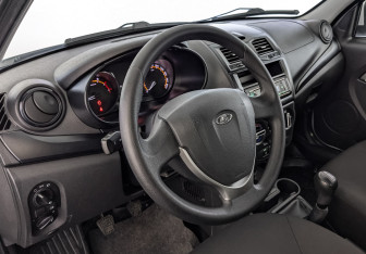 Подержанный автомобиль LADA (ВАЗ) Granta Sedan 2023 года (15 фото)