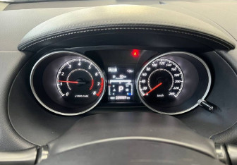 Подержанный автомобиль Mitsubishi Outlander 2012 года (12 фото)