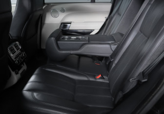 Подержанный автомобиль Land Rover Range Rover 2015 года (10 фото)