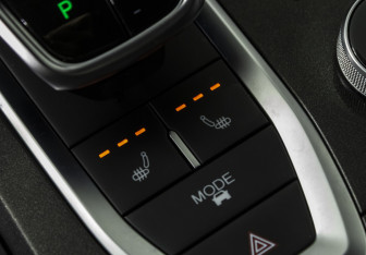 Подержанный автомобиль Omoda C5 2023 года (17 фото)