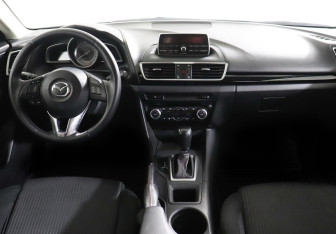 Подержанный автомобиль Mazda 3 Hatchback 2013 года (6 фото)