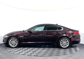 Подержанный автомобиль Jaguar XF Sedan 2014 года (8 фото)