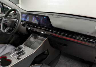 Подержанный автомобиль Omoda C5 2023 года (20 фото)