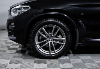 Подержанный автомобиль BMW X3 2019 года (15 фото)