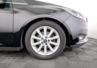 Подержанный автомобиль Ford Focus Wagon 2019 года (18 фото)