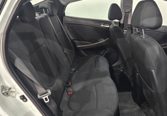 Подержанный автомобиль Hyundai Solaris Sedan 2014 года (10 фото)