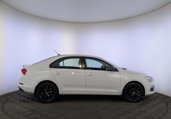 Подержанный автомобиль Skoda Rapid Liftback 2020 года (4 фото)