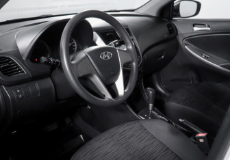 Подержанный автомобиль Hyundai Solaris Sedan 2014 года (14 фото)