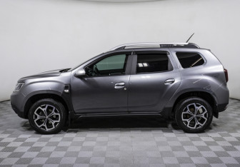 Подержанный автомобиль Renault Duster 2021 года (8 фото)