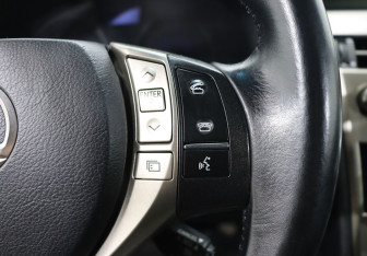 Подержанный автомобиль Lexus RX 2012 года (17 фото)