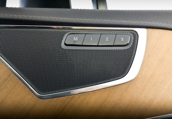 Подержанный автомобиль Volvo XC90 2021 года (29 фото)