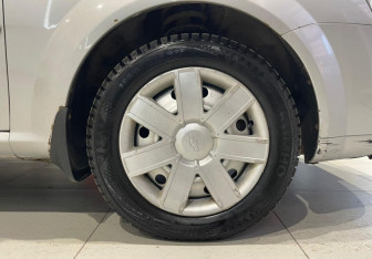 Подержанный автомобиль Chevrolet Lacetti Wagon 2008 года (18 фото)