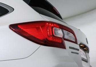 Подержанный автомобиль Subaru Outback Wagon 2015 года (22 фото)