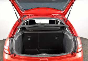 Подержанный автомобиль Citroen C3 Hatchback 2012 года (12 фото)