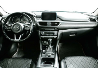 Подержанный автомобиль Mazda 6 Sedan 2017 года (7 фото)