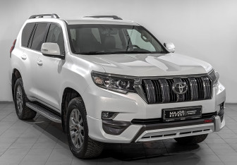 Подержанный автомобиль Toyota Land Cruiser Prado 2019 года (3 фото)