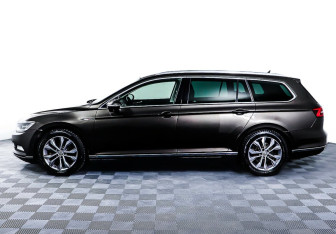 Подержанный автомобиль Volkswagen Passat Wagon 2015 года (3 фото)