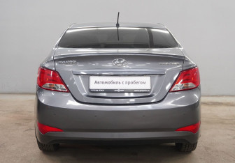 Подержанный автомобиль Hyundai Solaris Sedan 2014 года (6 фото)