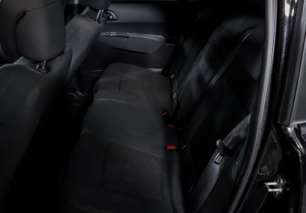 Подержанный автомобиль Peugeot 3008 2016 года (10 фото)