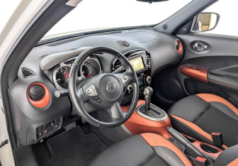 Подержанный автомобиль Nissan Juke 2018 года (16 фото)