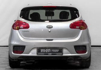 Подержанный автомобиль Kia Ceed Hatchback 2017 года (6 фото)