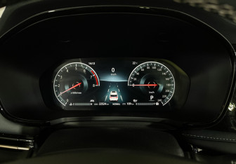 Подержанный автомобиль Changan CS95 2023 года (11 фото)