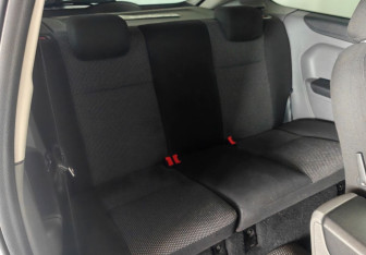 Подержанный автомобиль Ford Focus Hatchback 2010 года (11 фото)