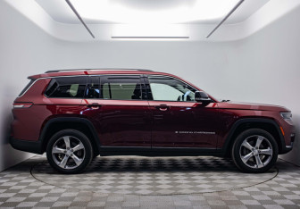 Подержанный автомобиль Jeep Grand Cherokee 2021 года (6 фото)