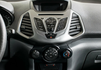 Подержанный автомобиль Ford EcoSport 2016 года (11 фото)