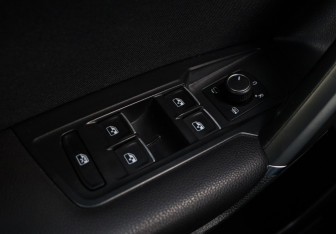 Подержанный автомобиль Volkswagen Tiguan 2019 года (21 фото)