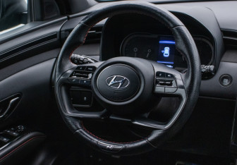 Подержанный автомобиль Hyundai Tucson 2021 года (15 фото)
