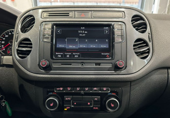 Подержанный автомобиль Volkswagen Tiguan 2012 года (16 фото)