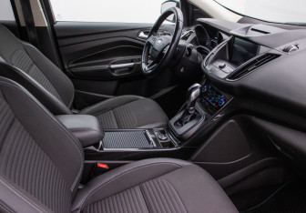 Подержанный автомобиль Ford Kuga 2018 года (9 фото)