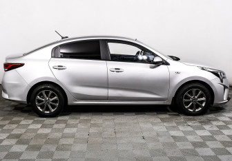 Подержанный автомобиль Kia Rio Sedan 2020 года (4 фото)