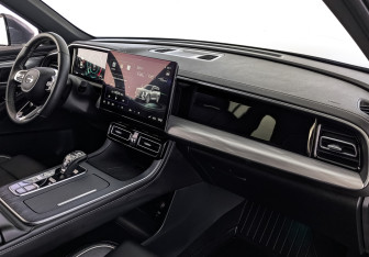 Подержанный автомобиль GAC GS8 2024 года (13 фото)