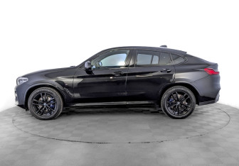 Подержанный автомобиль BMW X4 2021 года (8 фото)