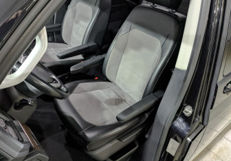 Подержанный автомобиль Volkswagen Multivan 2021 года (20 фото)