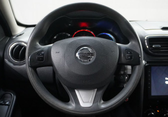 Подержанный автомобиль Nissan Terrano 2018 года (13 фото)
