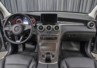 Подержанный автомобиль Mercedes-Benz GLC Coupe 2015 года (14 фото)